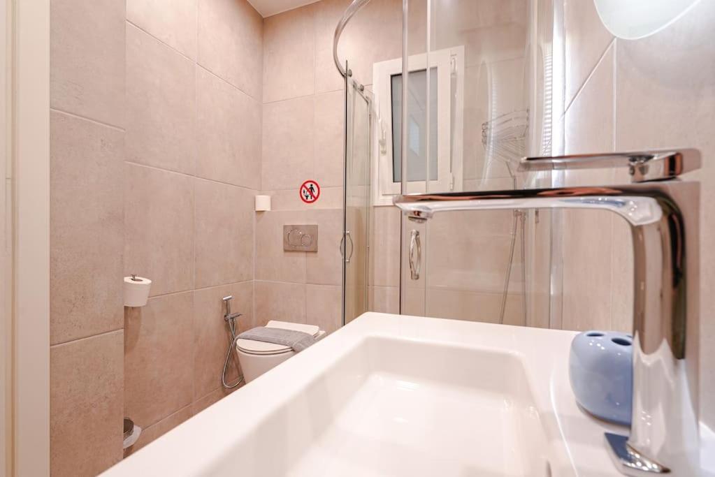 Syntagma Square, 60Sqm Dream Suite Αθήνα Εξωτερικό φωτογραφία